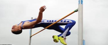 耐用且抗压的运动地面材料